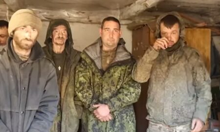 Українські військові на Курщині взяли в полон 9-х ворожих солдат (відео)