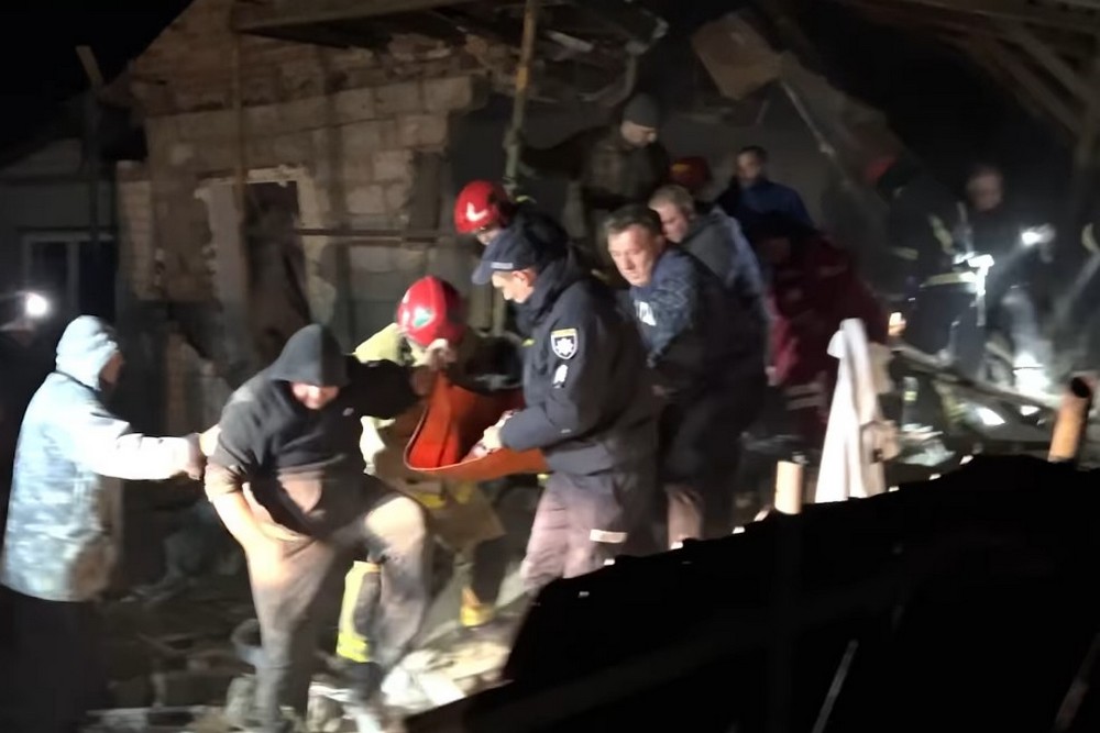 Окупанти вбили дитину на Дніпропетровщині, ще одну поранили (відео) 1 Окупанти вбили дитину на Дніпропетровщині, ще одну поранили (відео)