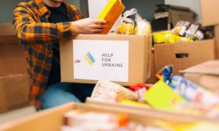Гуманітарна допомога для ВПО з Луганщини у Дніпрі: можна отримати продукти і гігієнічні набори