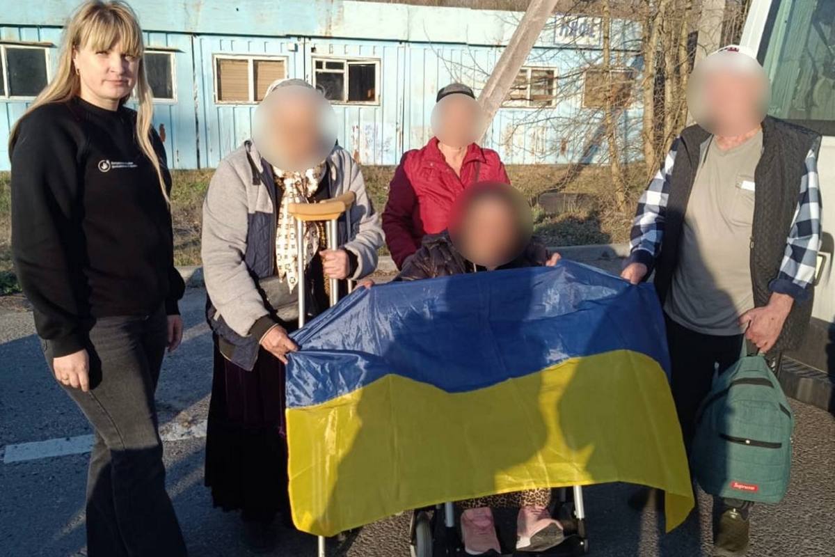 Україна повернула 45 громадян з