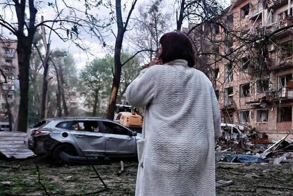 Батьки були на дачі: серед загиблих у Києві двоє дітей з однієї родини (відео) 1 Батьки були на дачі: серед загиблих у Києві двоє дітей з однієї родини (відео)