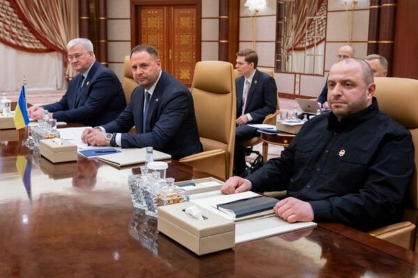 sibiga andriy ermak umerov rustem saudivska araviya 11 bereznya 2025 r gettyimages 2203923015 466245d55a3778bde3c66f6b9930d4f9 6cbfb0ad7d49ab50a9fa6c025bff0352 650x4