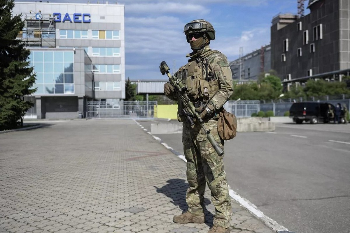 Брали участь у захопленні Запорізької АЕС – підозру отримали три генерали РФ та їх спільники