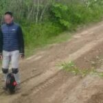Намагався втекти до Словаччини на моноколесі – біля кордону затримали чоловіка