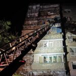 6 загиблих і 19 поранених, під завалами багатоповерхівки у Костянтинівці шукають людей – обстріли Донеччини за добу