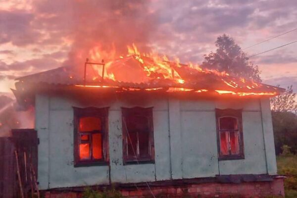 Масована нічна повітряна атака 23 травня: удар по залізниці, масштабні пожежі, є жертви – все, що відомо (фото)