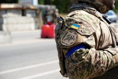 Окупанти вдарили по блокпосту на Харківщині дроном “Молнія” – п’ятеро постраждалих
