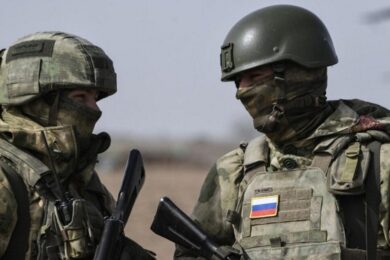 Росіян обманом заманюють на війну