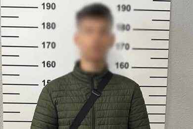 Завдав близько 40 ударів палицею