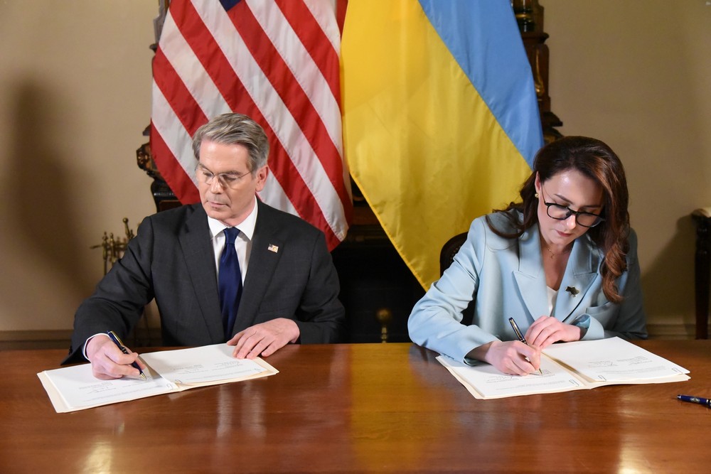 Україна і США підписали угоду про копалини