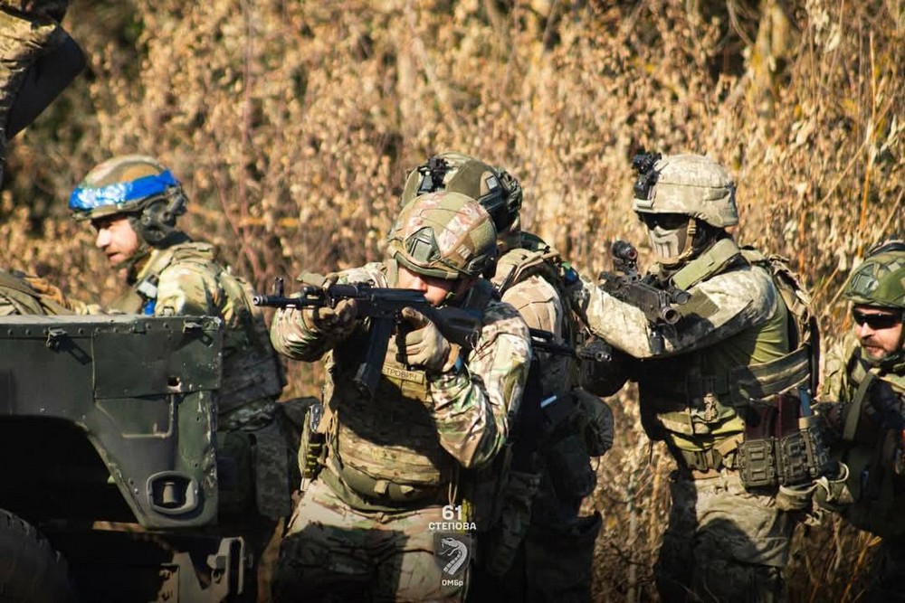 Обстановка на фронті 14 травня: ворог просунувся біля кордонів Дніпропетровщини і Запоріжжя, втратив 1240 солдат за добу 1 Обстановка на фронті 14 травня: ворог просунувся біля кордонів Дніпропетровщини і Запоріжжя, втратив 1240 солдат за добу