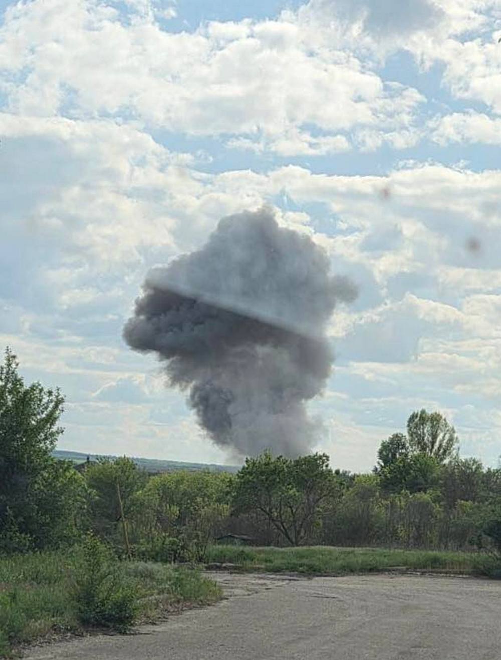 Є загиблі, під завалами можуть бути люди – окупанти вдарили по Куп’янському району на Харківщині 