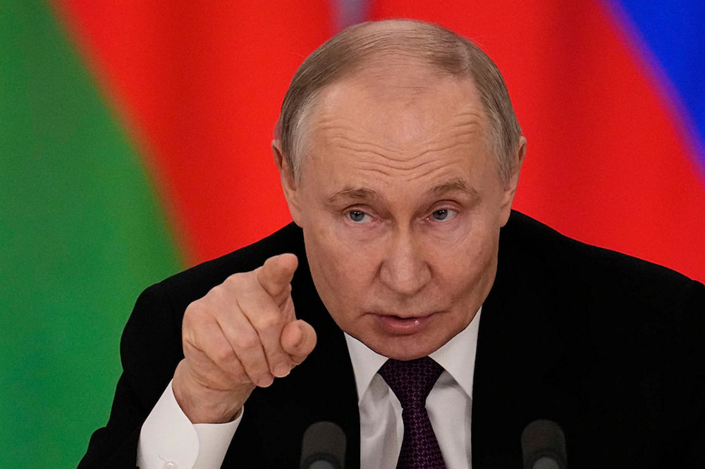 Путін прагне миру, але Зеленський не має «козирів» - заяви Трампа на тлі переговорів у Стамбулі 