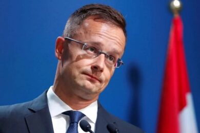 Угорщина вислала двох українських дипломатів та звинуватила їх у шпигунстві