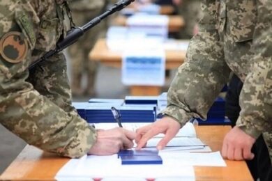 Кабмін дозволив деяким підприємствам бронювати 100% працівників