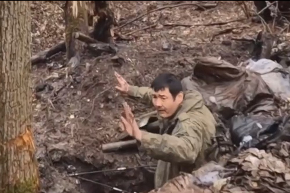 ССО взяли в полон групу окупантів у тилу ворога (відео) 1 ССО взяли в полон групу окупантів у тилу ворога (відео)