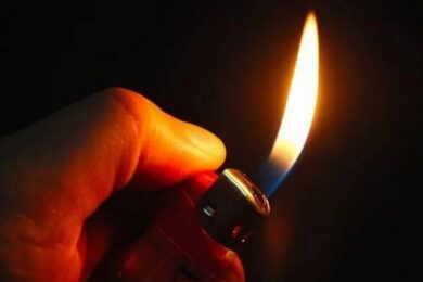 Прикували 10-річного сина ланцюгом, а потім підпалили його — суд виніс вирок горе-батькам на Закарпатті