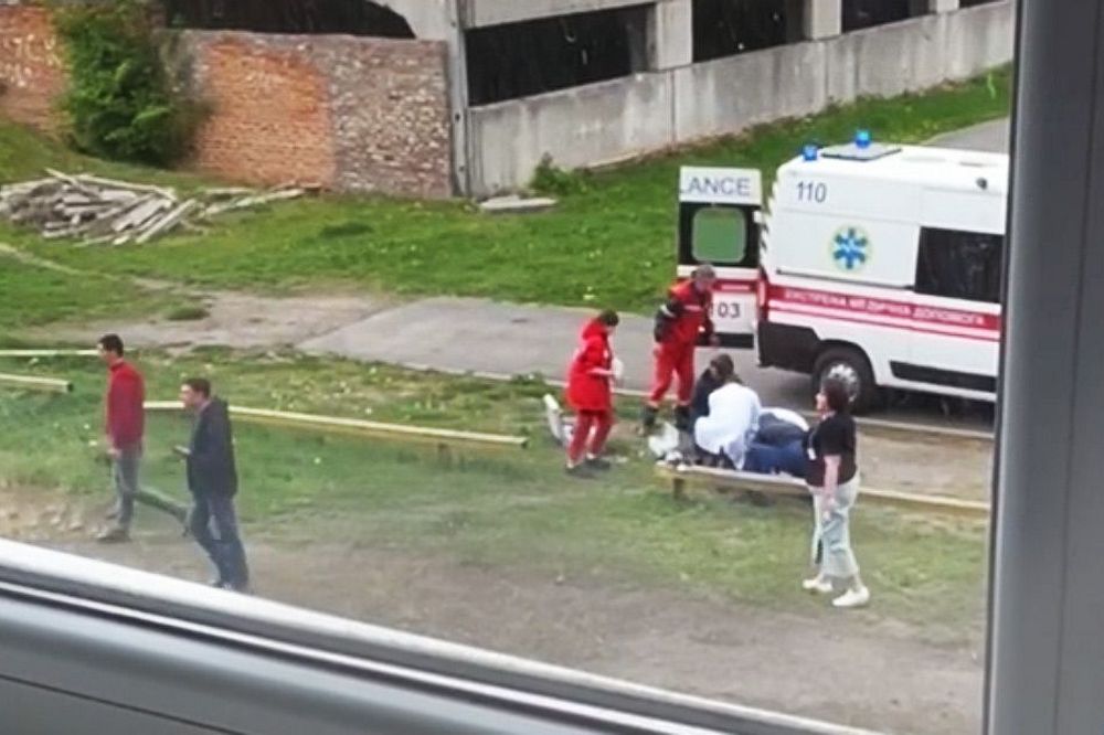 13-річний школяр помер на уроці фізкультури на Полтавщині – що відомо 1 13-річний школяр помер на уроці фізкультури на Полтавщині – що відомо