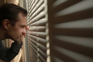Бояться виходити з дому і хочуть залишити Україну: як війна і мобілізація вплинули на психологічний стан українців