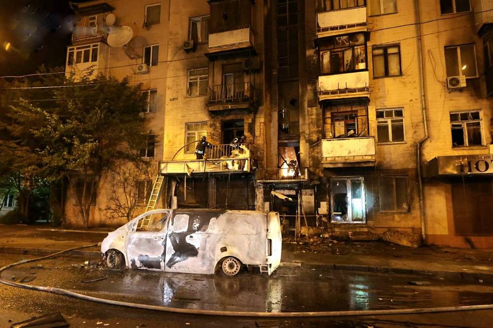 Майже 50 постраждалих, численні пожежі: наслідки масованого удару по Харкову ввечері 2 травня 1 Майже 50 постраждалих, численні пожежі: наслідки масованого удару по Харкову ввечері 2 травня