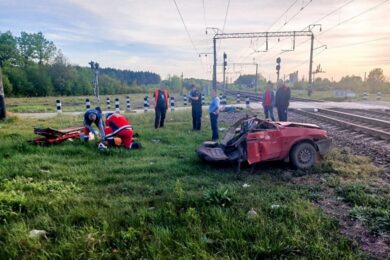 Поїзд переїхав автомобіль – смертельна ДТП у Рівненській області (фото)