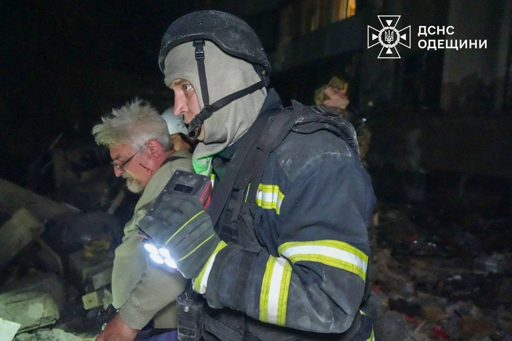Ворог масовано атакував Одесу в ніч на 1 травня: що відомо