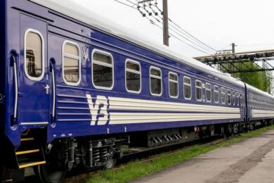 «Укрзалізниця» отримала нові плацкартні вагони – перші в історії незалежної України (фото)