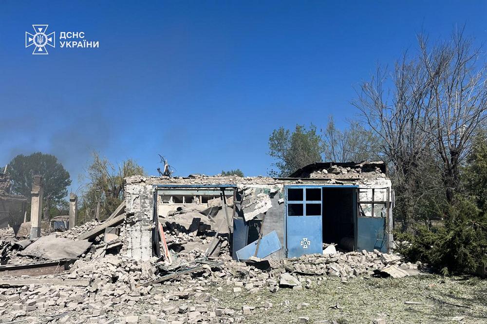 Рятувальників врятувало диво – окупанти розбили частину ДСНС у Куп'янську