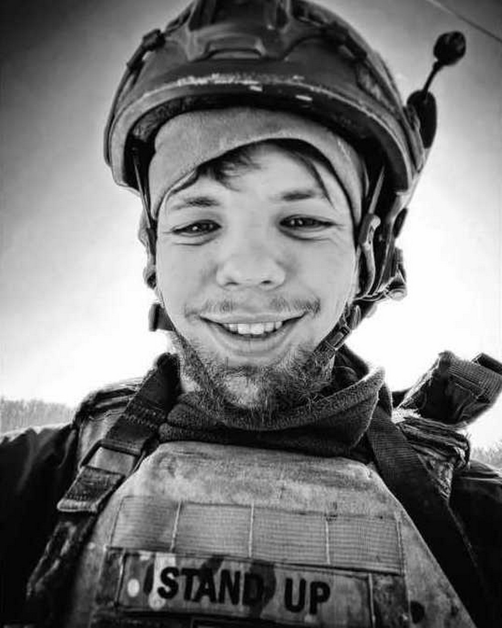 У спецпризначенця був позивний "Стендап". Відомо, що у "К12" він перевівся з іншого підрозділу.