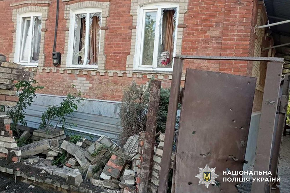 Є загиблі та постраждалі, понівечино понад 60 будинків - наслідки комбінованої атаки на Донецьку область (фото)