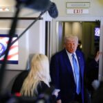 «У мене народився онук, час повертатися до США» – Трамп