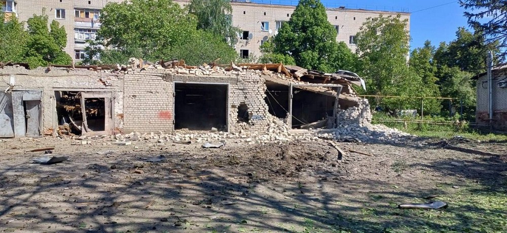 Окупанти скинули бомбу на комунальників у Куп’янську: є загиблий