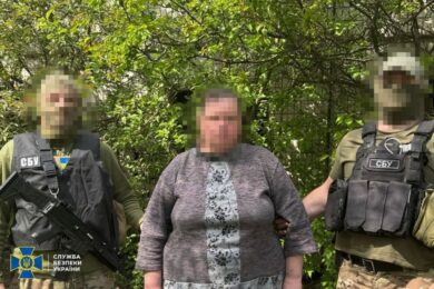 Наводили російські удари по своєму