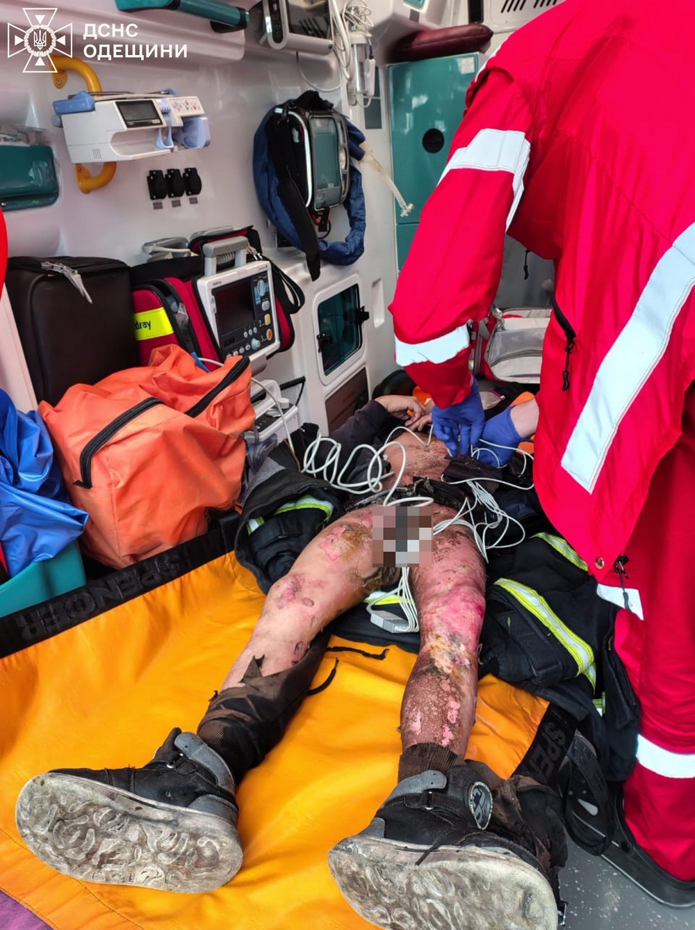 Від потужного удару струмом відкинуло під поїзд 11-річного хлопчика: жахлива подія в Одесі (фото)