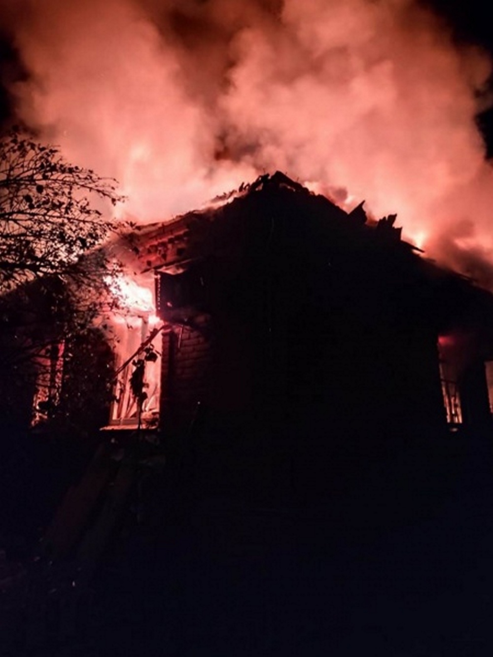Окупанти завдали авіаудару по житловому будинку в Костянтинівці – є загиблий і поранені