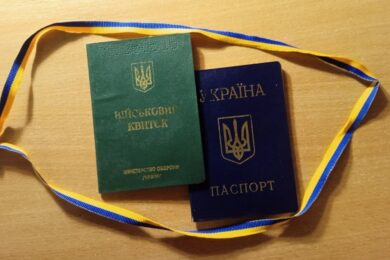 Штрафи від ТЦК українцям за кордоном – за що карають та як сплатити зі знижкою 50%
