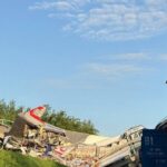 На Росії обвалилися два мости: під одним із них якраз їхав потяг «Климов-Москва» (фото, відео)