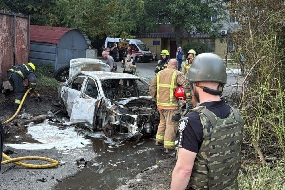 У Дніпрі підірвали автівку прокурора: затримано двох агентів спецслужб рф 1 У Дніпрі підірвали автівку прокурора: затримано двох агентів спецслужб рф