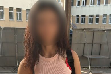 Ошукувала військових під виглядом волонтерки – на Львівщині затримали шахрайку