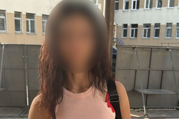 Ошукувала військових під виглядом волонтерки – на Львівщині затримали шахрайку