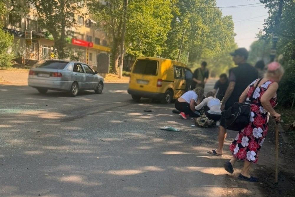 2 вбитих і 36 поранених на Херсонщині, серед постраждалих медики – поліція 1 2 вбитих і 36 поранених на Херсонщині, серед постраждалих медики – поліція