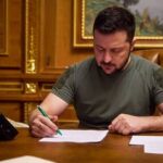 Кадрові зміни у ЗСУ: Зеленський призначив нових командувачів ДШВ та Сил безпілотних систем