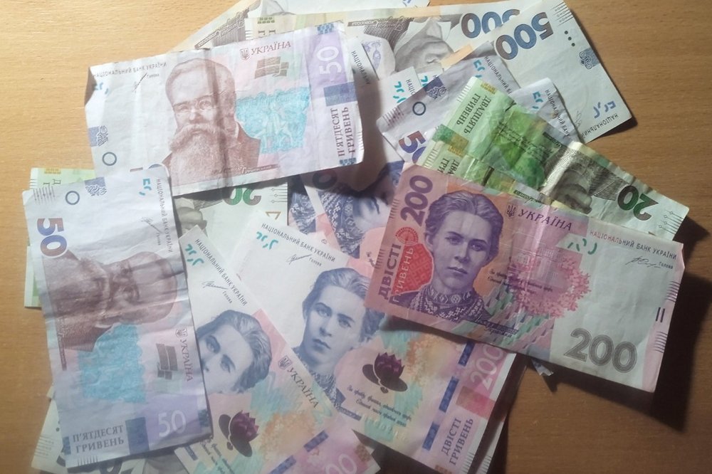 Нові соцвиплати, допомога, зміни для ВПО, вже без 220 вольт у розетці, початок вступної кампанії: основні зміни з 1 липня для українців