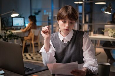 Праця неповнолітніх: усе, що потрібно знати роботодавцю