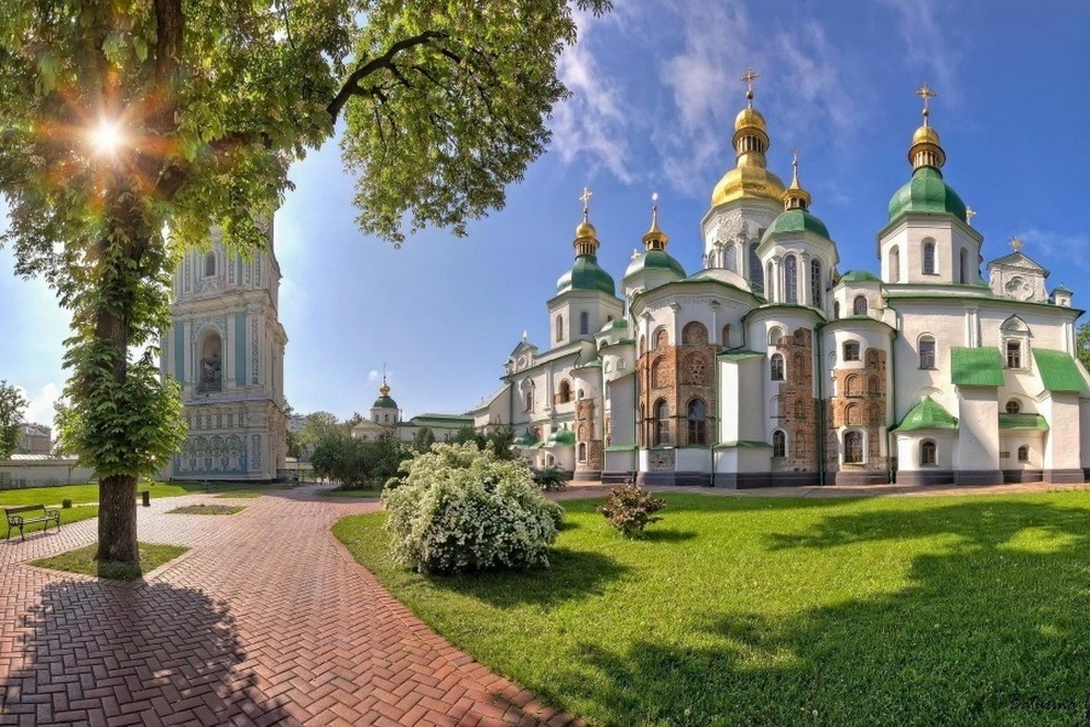 «Софія Київська» і Одеська кіностудія пошкоджені внаслідок ударів армії РФ 10 червня 1 «Софія Київська» і Одеська кіностудія пошкоджені внаслідок ударів армії РФ 10 червня