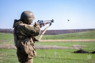 Добровольцям дозволили збивати дрони: можна