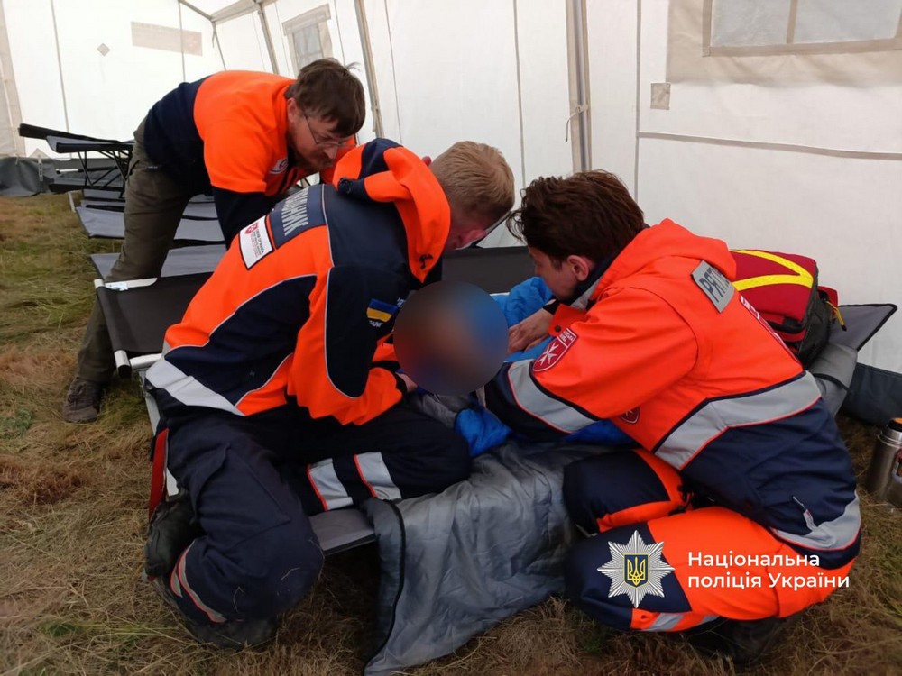 На Прикарпатті у лісі знайшли живим 5-річного хлопчика, якого шукали три доби