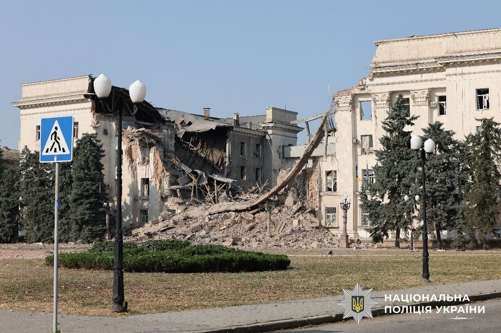 Наслідки обстрілів Херсонщини: фото