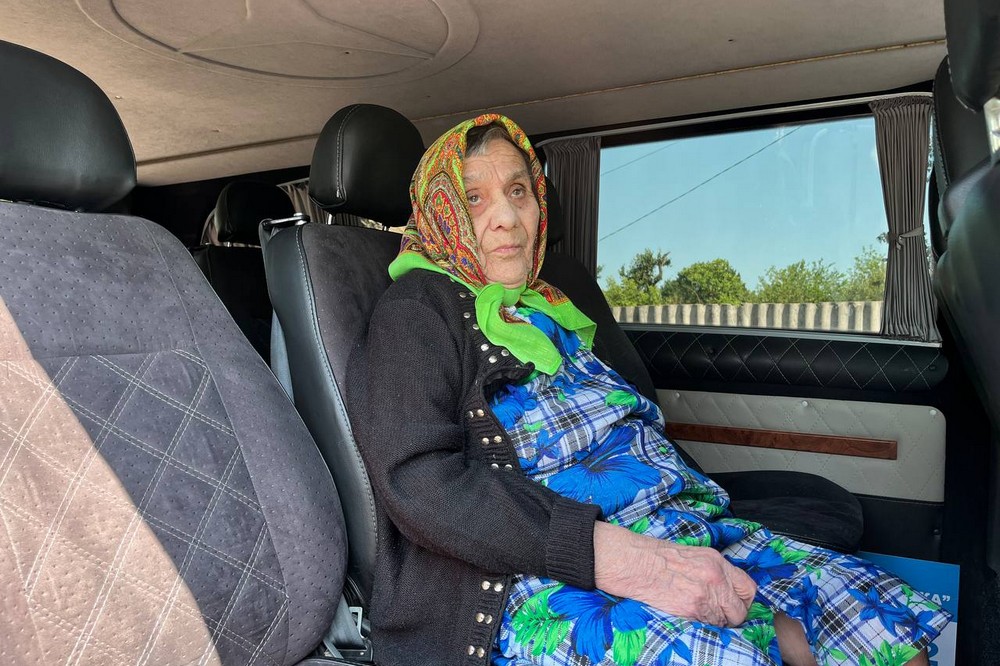 «Домашнього щура Рататуя  залишила другу напам’ять»: евакуація на Дніпропетровщині – зі сльозами і надіями… (фото)