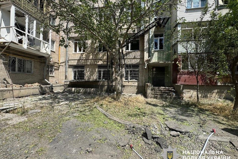 Фото наслідків ворожих атак на Херсонщині